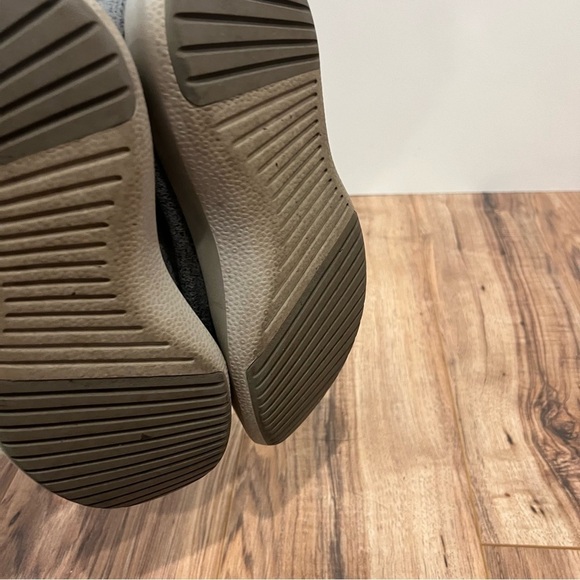 Allbirds Men’s Wool Runner High Top Sneaker - Picture 7 of 7